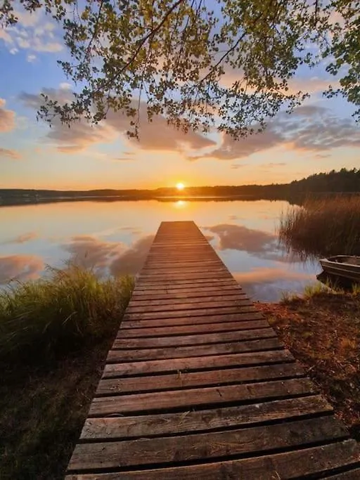 Bungalow Direkt Am See, Mit Eigenem Boot Roding Hébergement de vacances