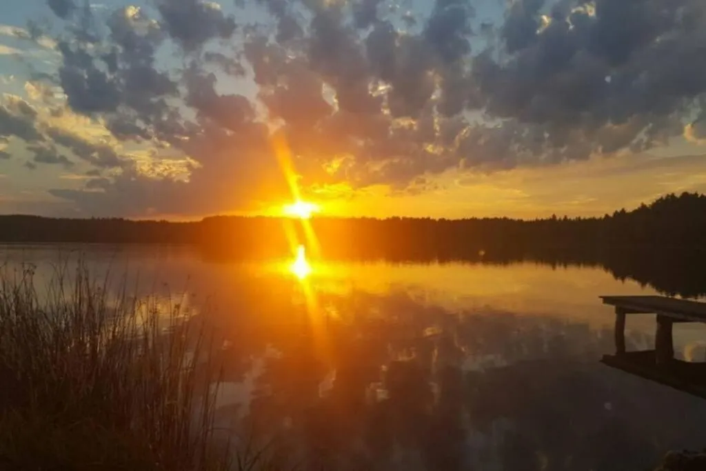 Bungalow Direkt Am See, Mit Eigenem Boot Roding